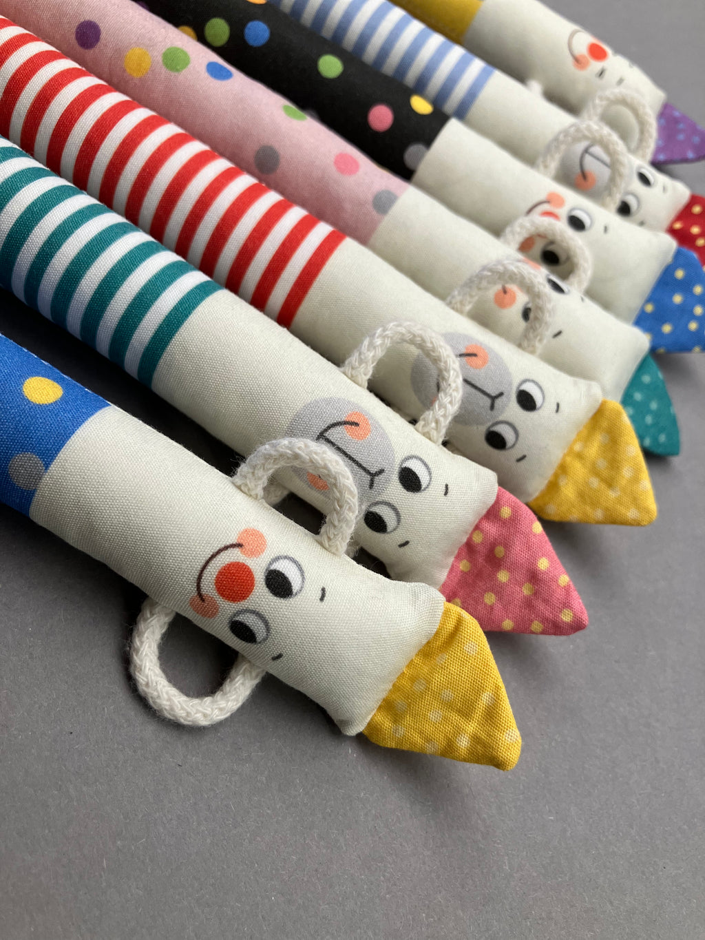 KAULI mit Knistermütze